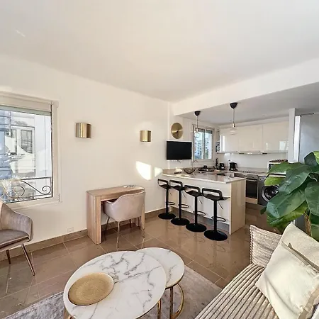 Two En-suite Bedroom On La Croisette - Sea View Apartment Cannes