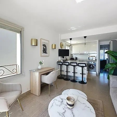 Two En-suite Bedroom On La Croisette - Sea View Apartamento