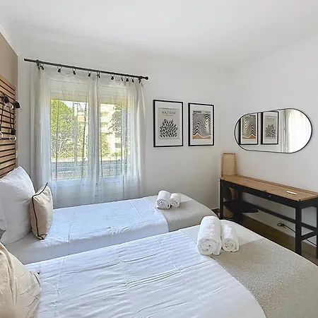 Two En-suite Bedroom On La Croisette - Sea View Κάννες