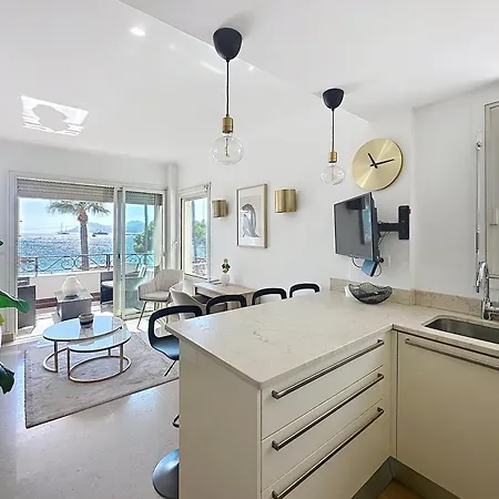Two En-suite Bedroom On La Croisette - Sea View *