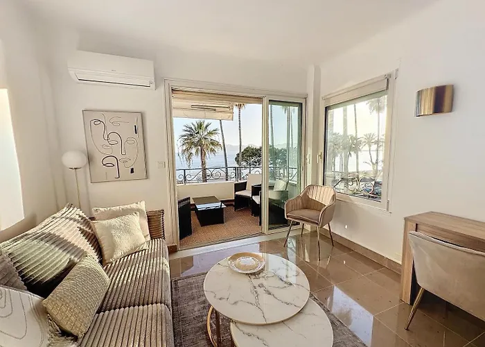 Two En-suite Bedroom On La Croisette - Sea View شقة