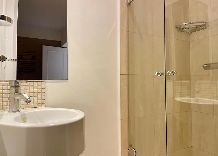 Two En-suite Bedroom On La Croisette - Sea View شقة *